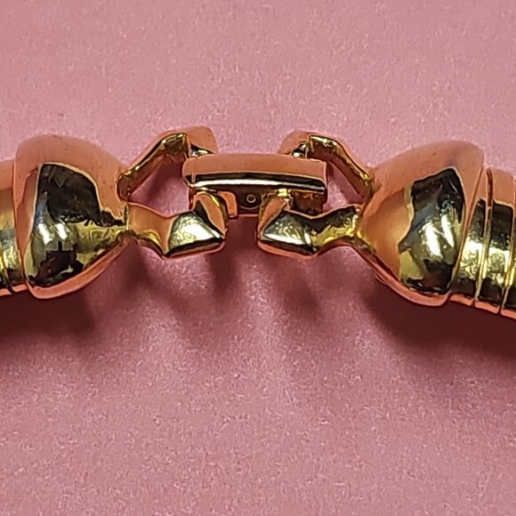 PIERRE CARDIN Rhinestones Choker Gold-Tone Necklace Hexagon Pendant & Earrings - Picture 8 of 10